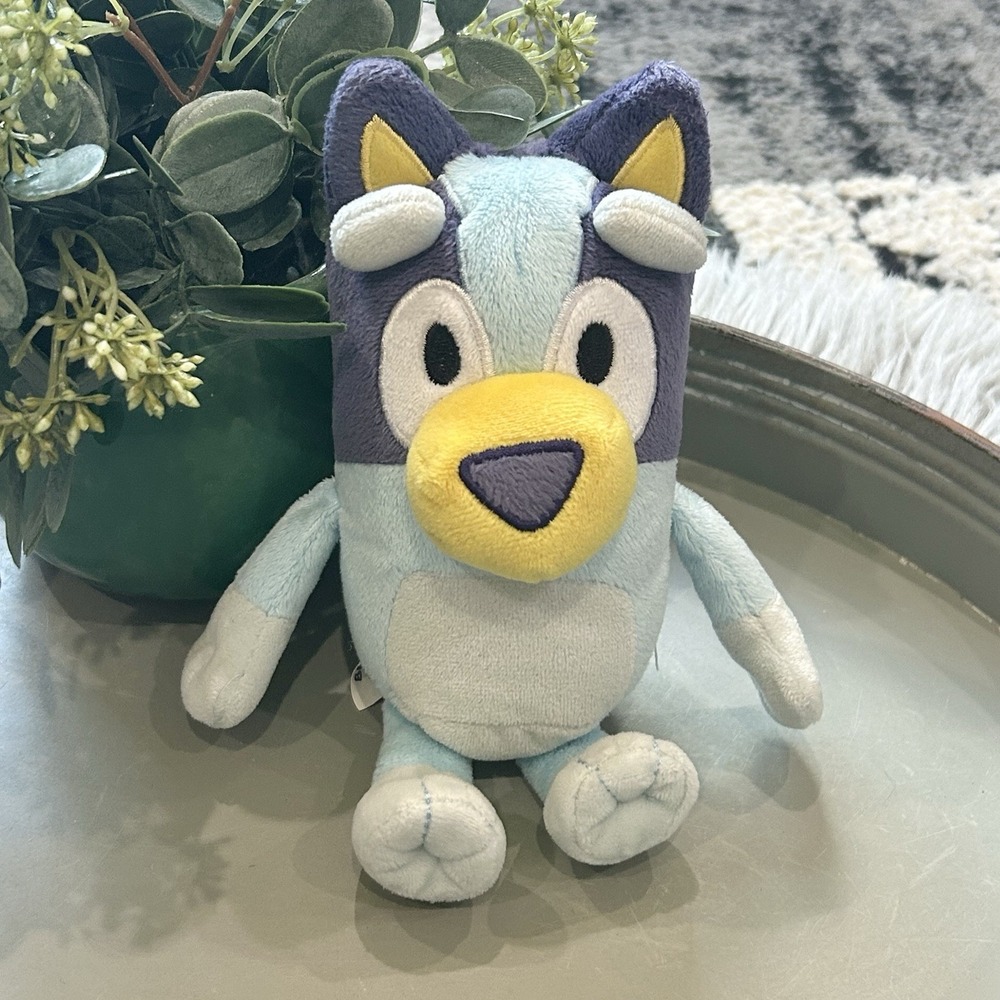 Moose Toys Bluey Plush Stuffed Animal Blue Dog 8" Bluey Cartoon Plush Heeler Dog